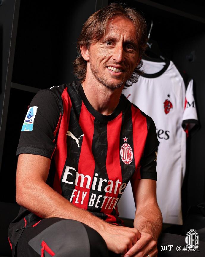 阿尔巴&布斯克茨退役！巴萨官方送上祝福！