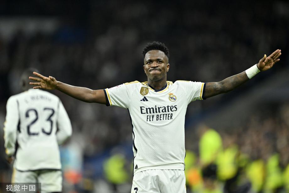 文图拉：执教意大利时媒体充满了敌意；现代足球充斥着表演