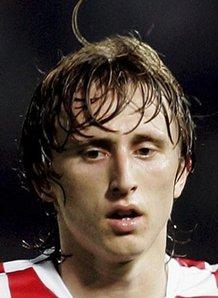 记者：埃贝尔明确表示，只有于帕离队拜仁才会签卢克巴